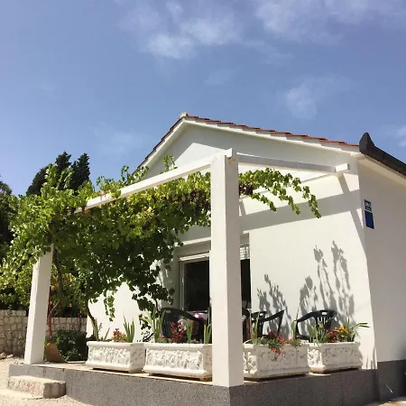 Kuca Za Odmor Bebic, Kremena