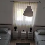 Holiday home Kuca Za Odmor Bebic, Kremena Klek