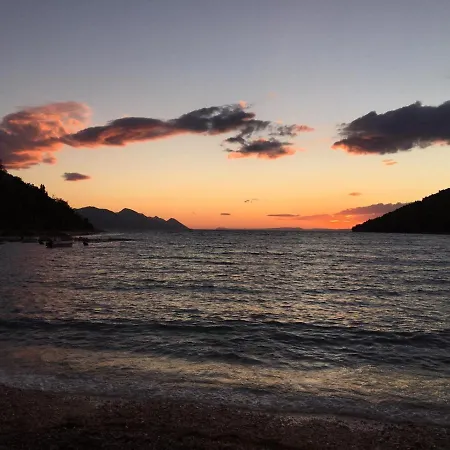 Kuca Za Odmor Bebic, Kremena * קלק