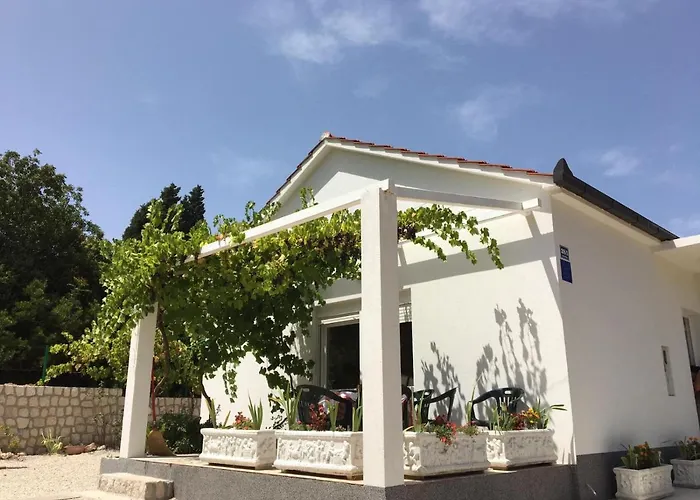 Kuca Za Odmor Bebic, Kremena