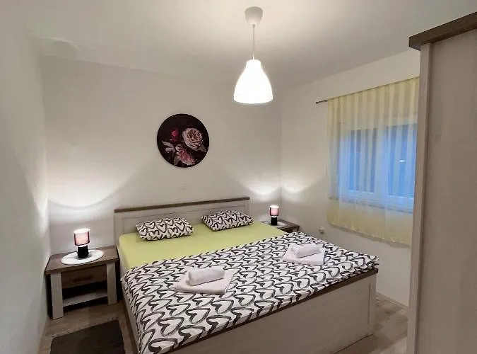 Kuca Za Odmor Bebic, Kremena *